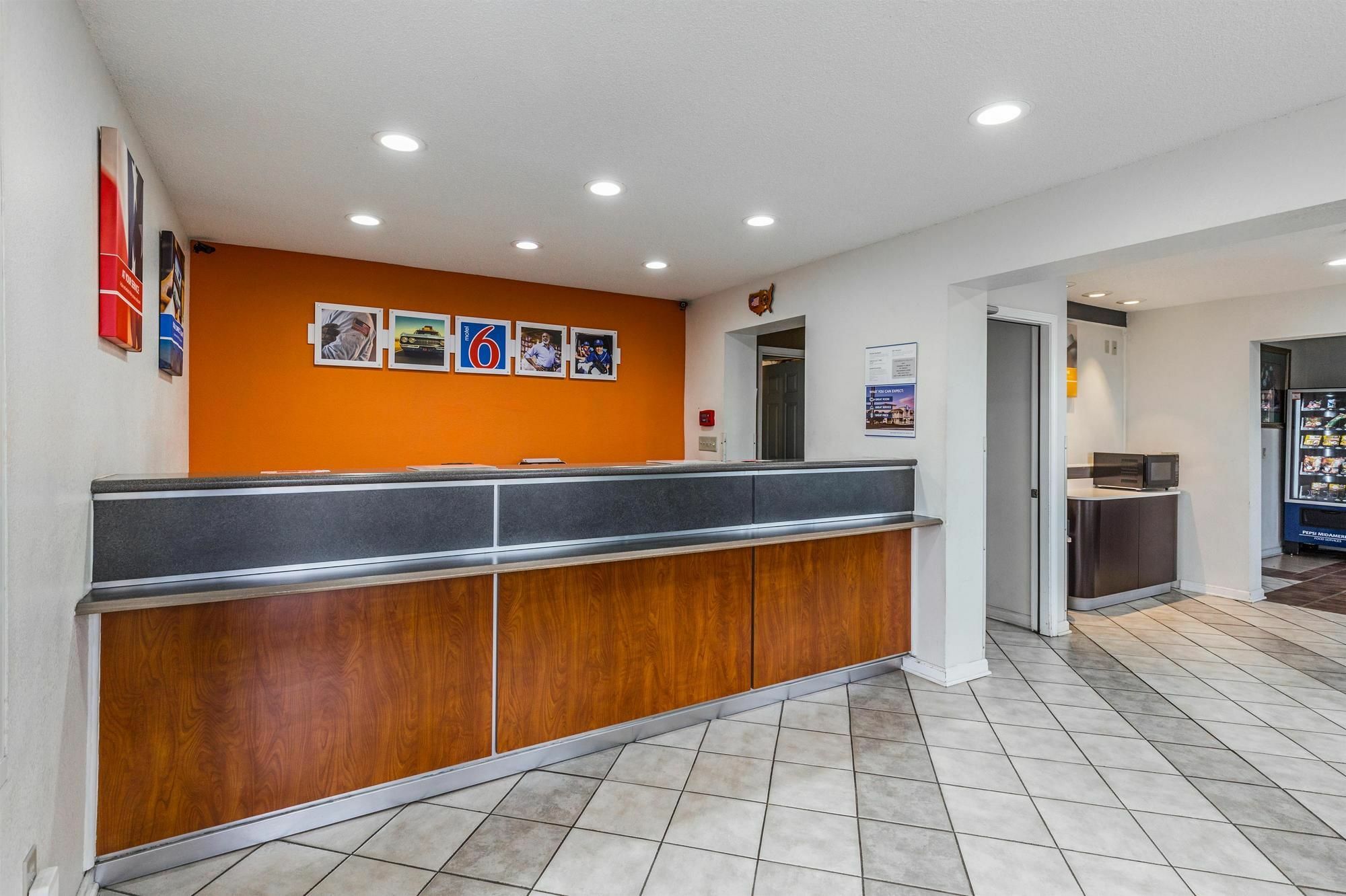 Motel 6-Mount Vernon, Il Eksteriør billede