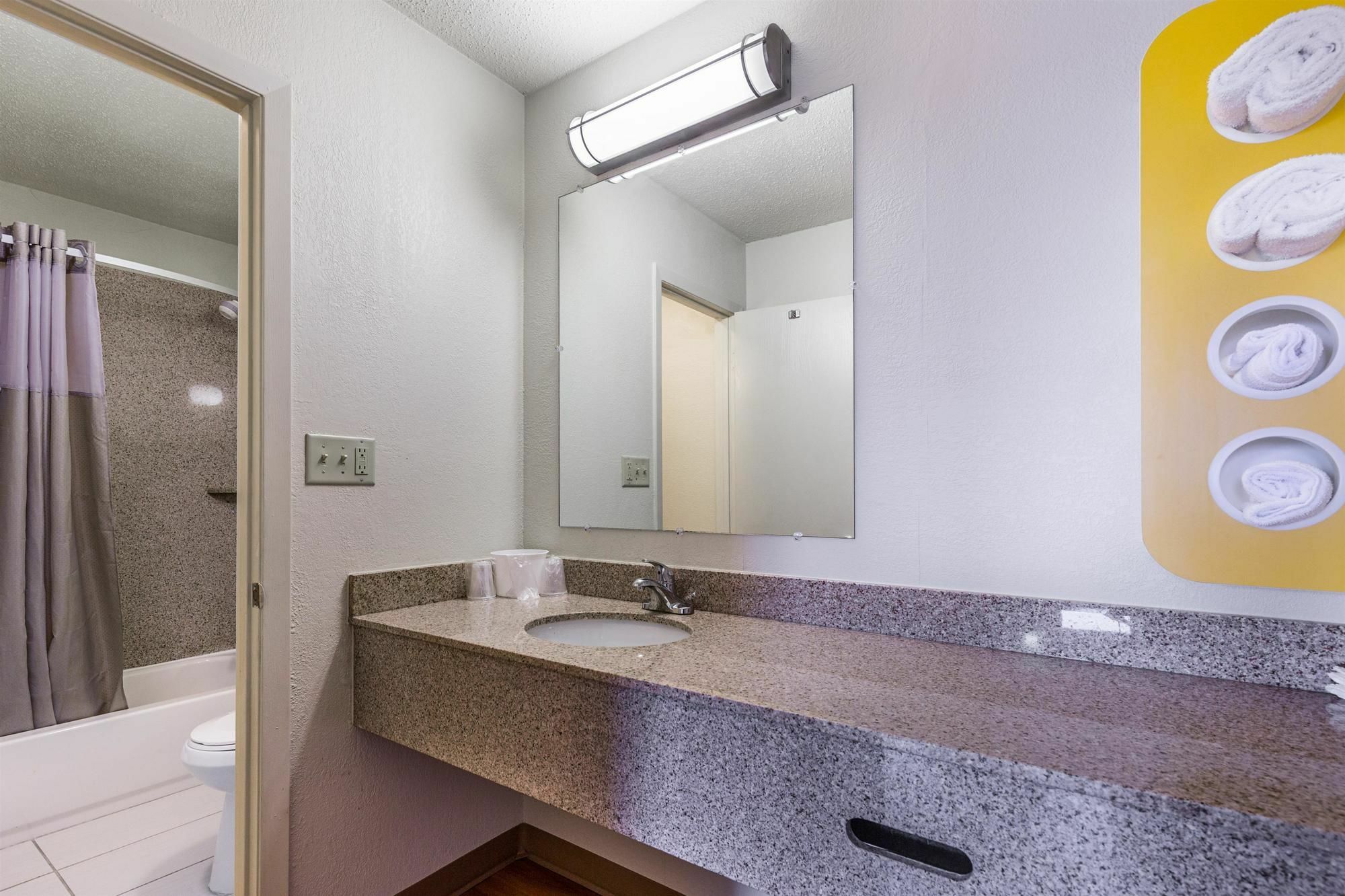 Motel 6-Mount Vernon, Il Eksteriør billede